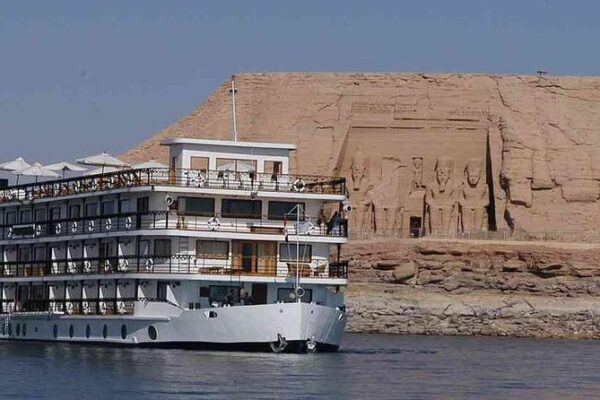 Lake Nasser Cruises