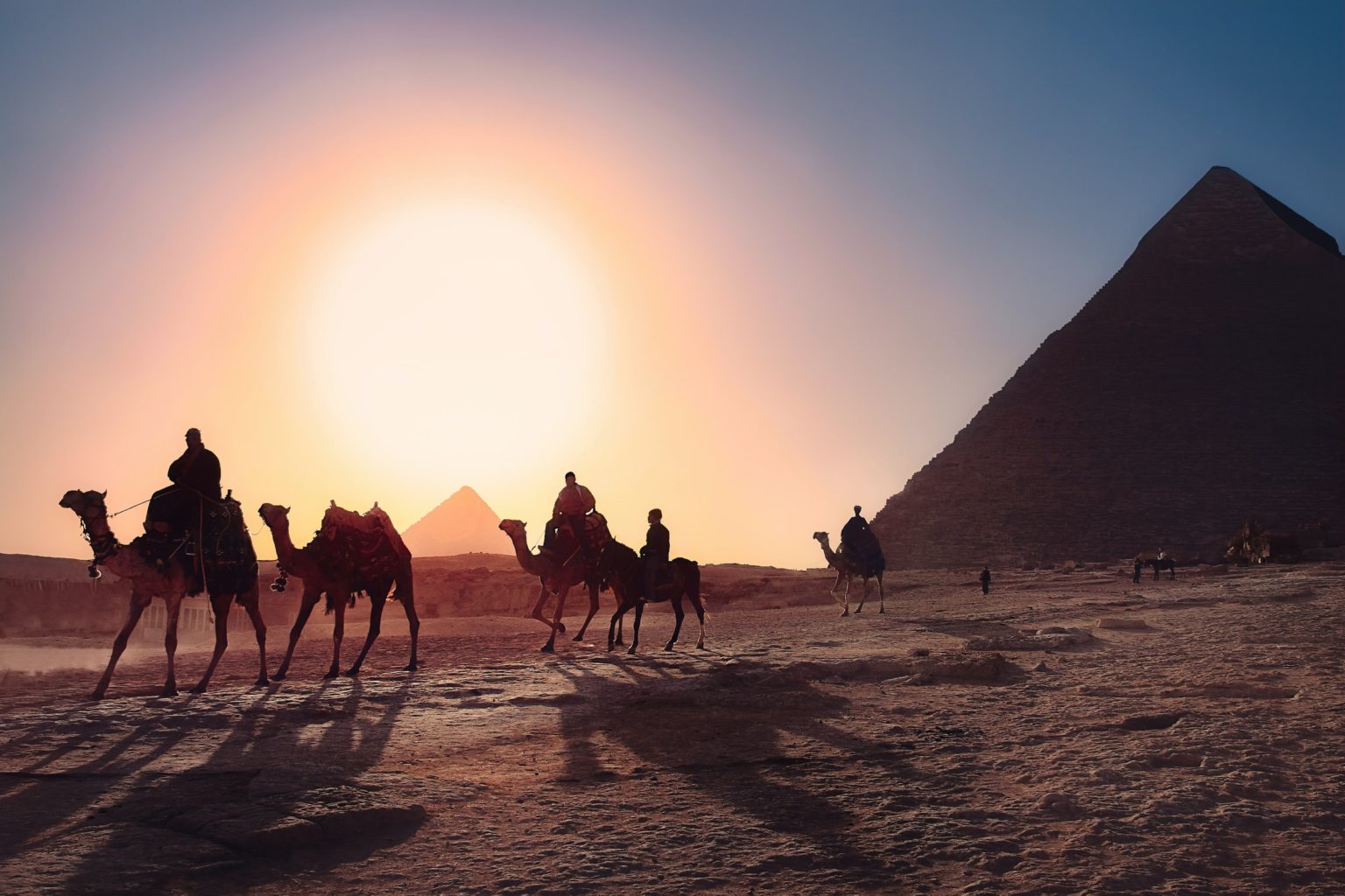A GUIDE TO VISITING EGYPT IN 2023/24